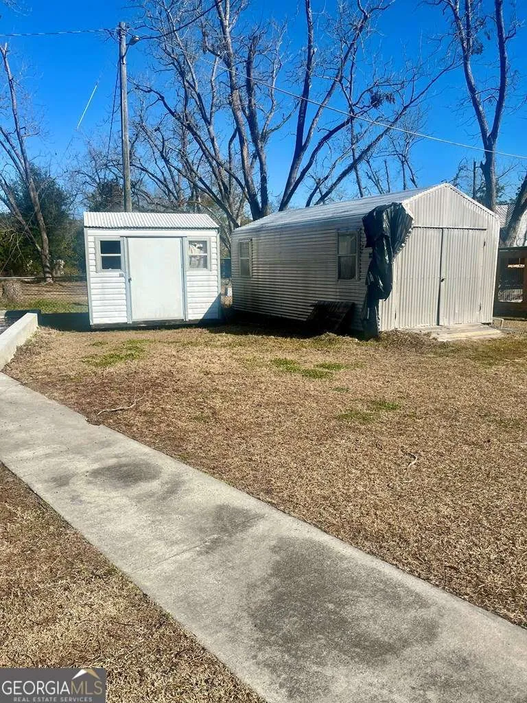 506 Washington AVE Waycross, GA 31501