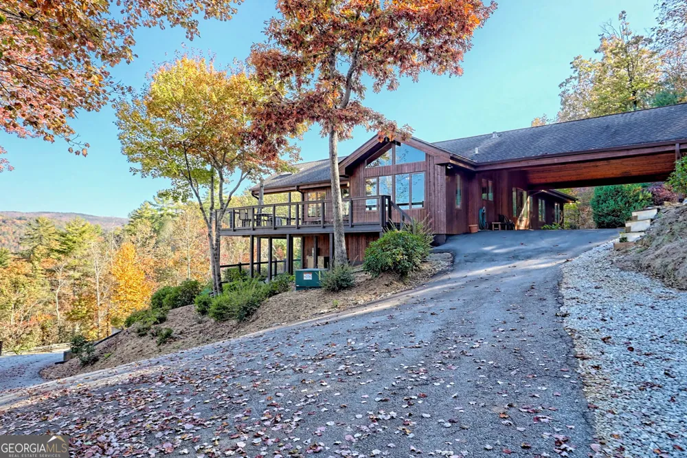 9406 Bridge Creek RD Tiger, GA 30576