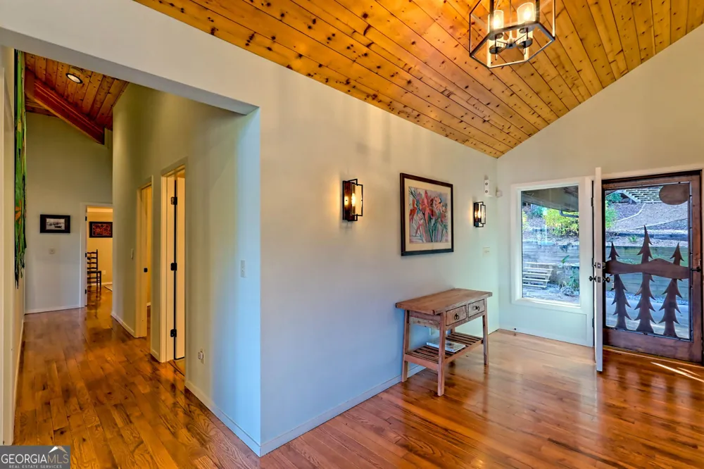9406 Bridge Creek RD Tiger, GA 30576