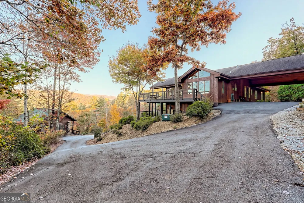 9406 Bridge Creek RD Tiger, GA 30576