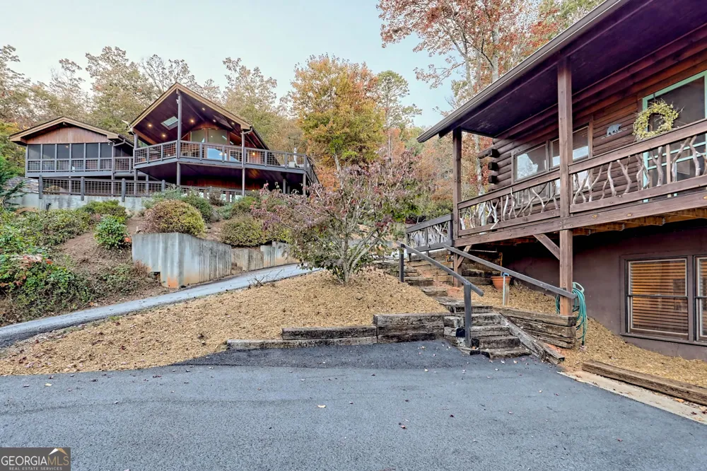 9406 Bridge Creek RD Tiger, GA 30576