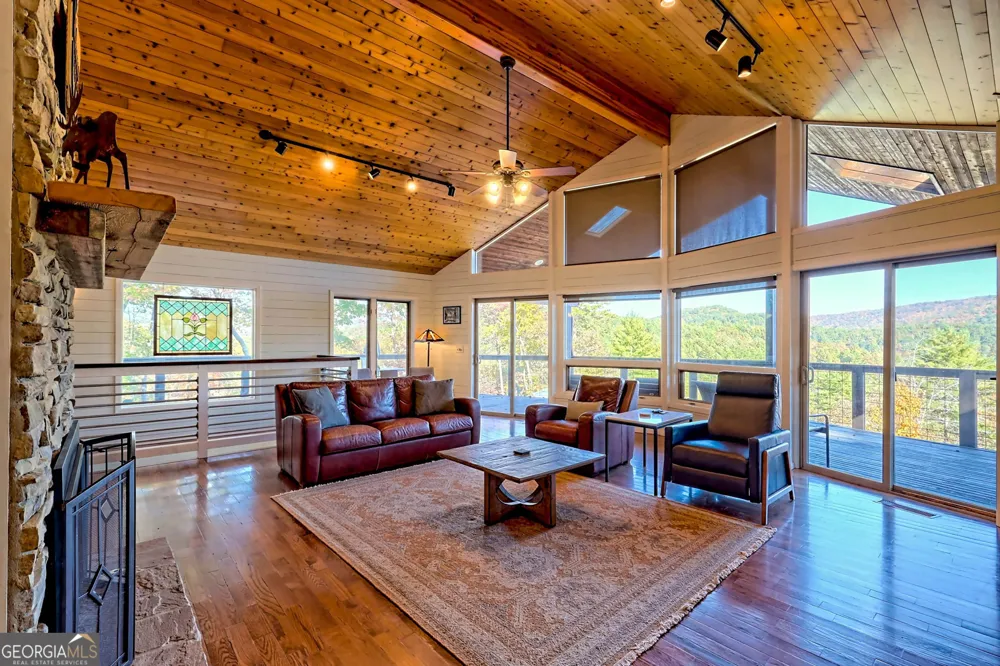 9406 Bridge Creek RD Tiger, GA 30576