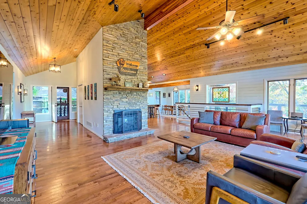 9406 Bridge Creek RD Tiger, GA 30576