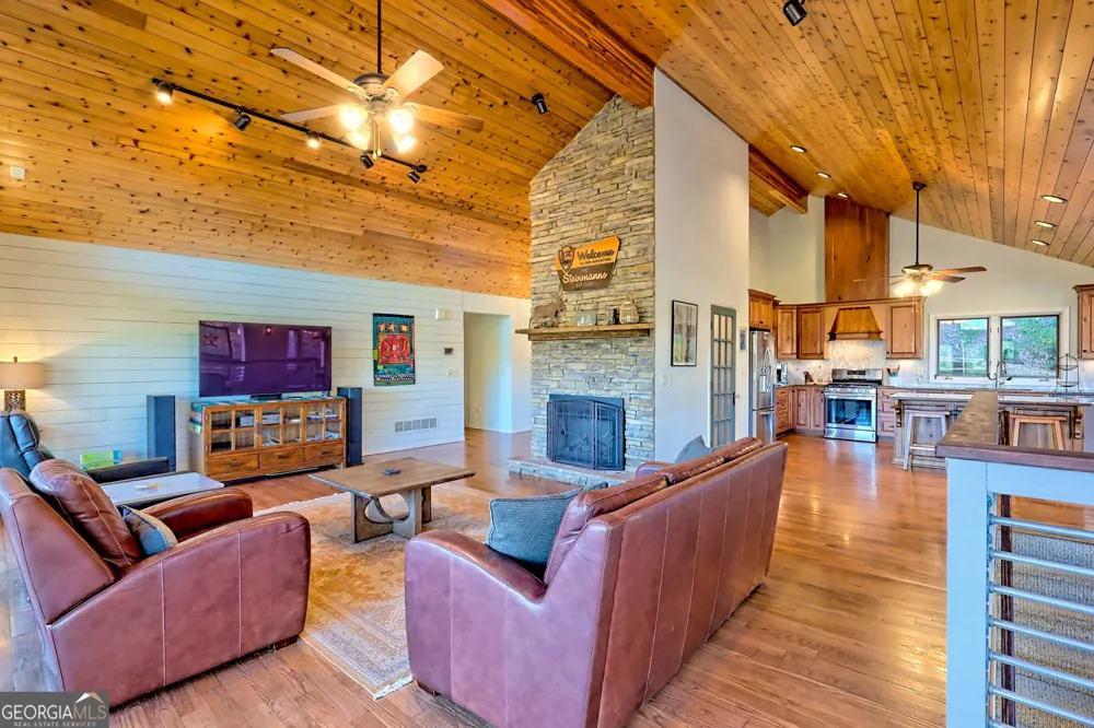 9406 Bridge Creek RD Tiger, GA 30576