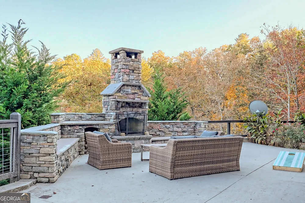 9406 Bridge Creek RD Tiger, GA 30576