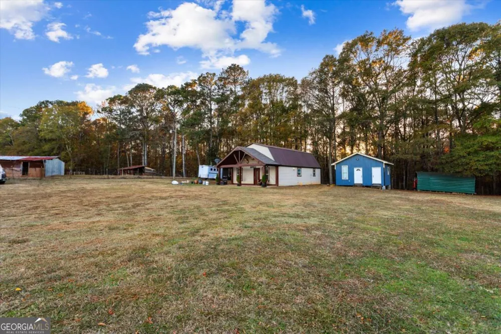 1740 Gratis RD Monroe, GA 30656