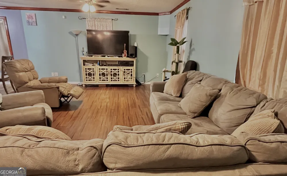 705 Geiger ST Mount Vernon, GA 30445