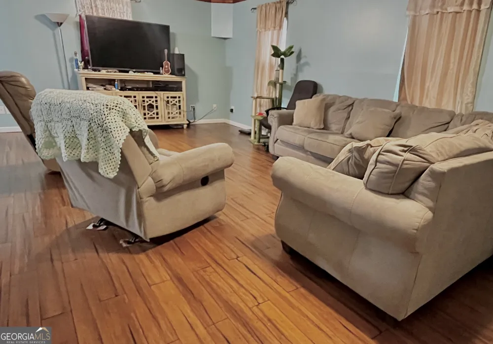 705 Geiger ST Mount Vernon, GA 30445