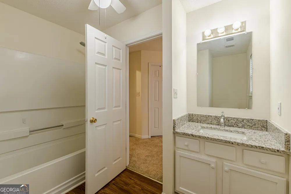 137 Venture PATH Hiram, GA 30141