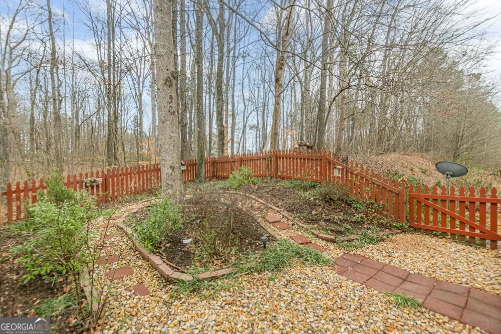 137 Venture PATH Hiram, GA 30141