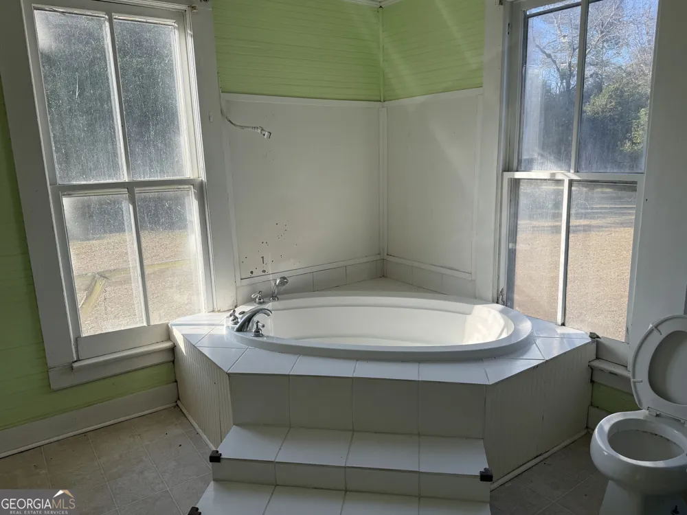 315 Pine AVE Pinehurst, GA 31070
