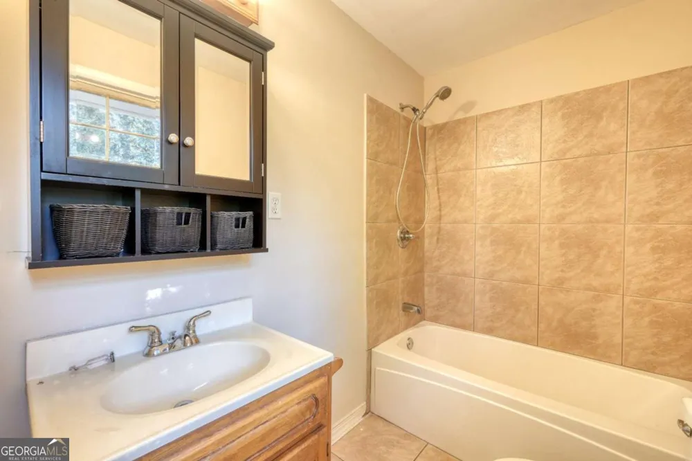 110 Johnson RD Hayesville, NC 28904