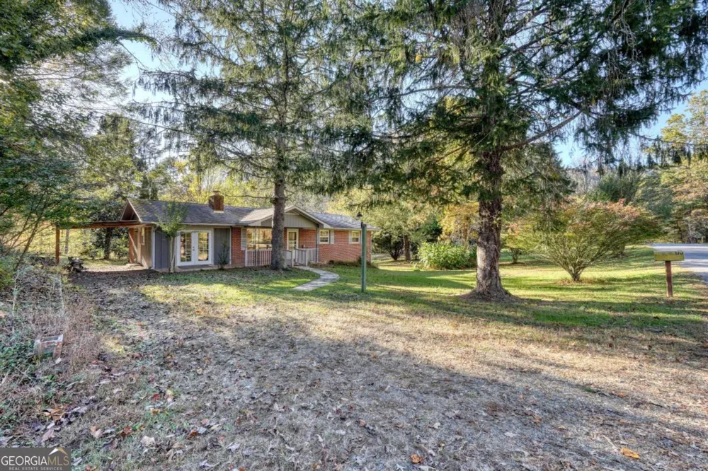 110 Johnson RD Hayesville, NC 28904