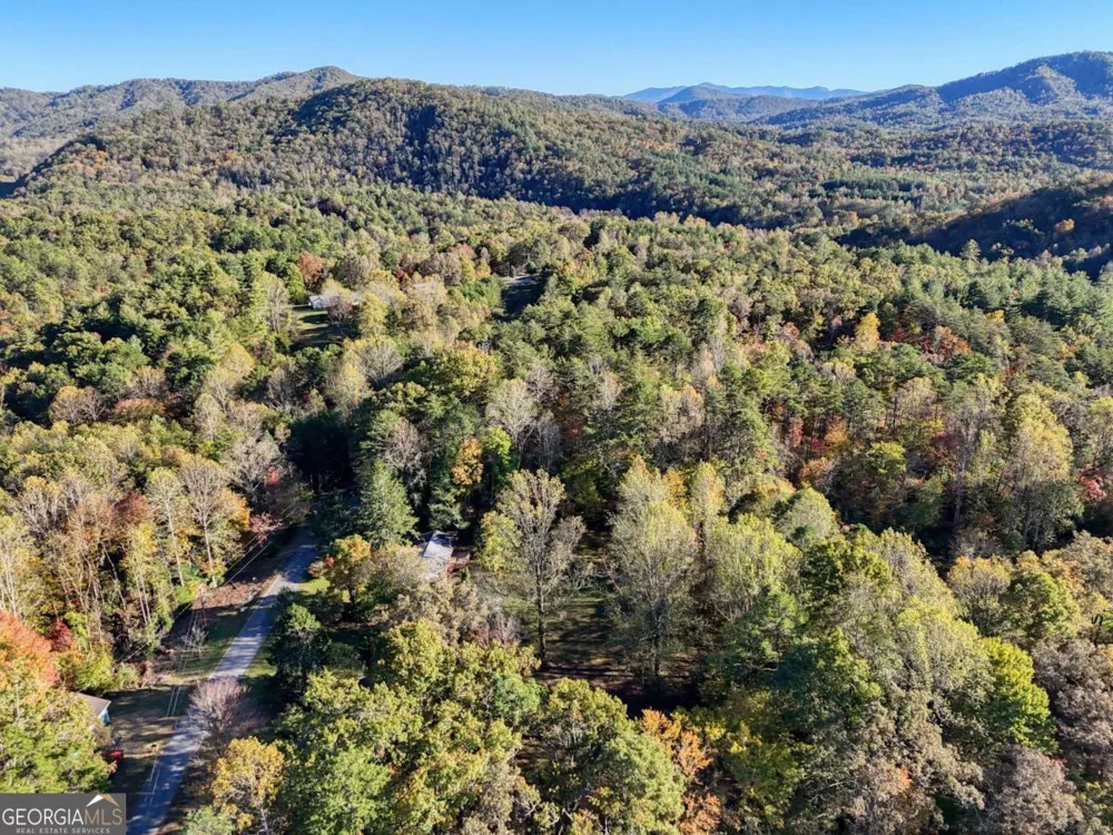 110 Johnson RD Hayesville, NC 28904