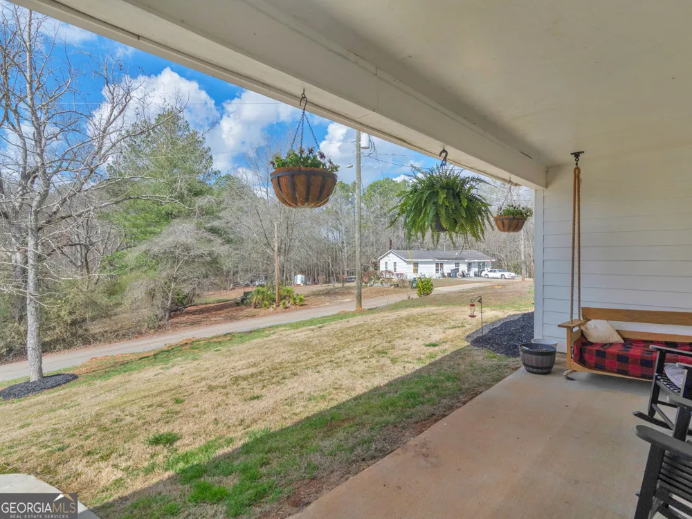 215 Almon AVE Tallapoosa, GA 30176