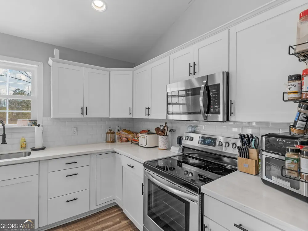 215 Almon AVE Tallapoosa, GA 30176