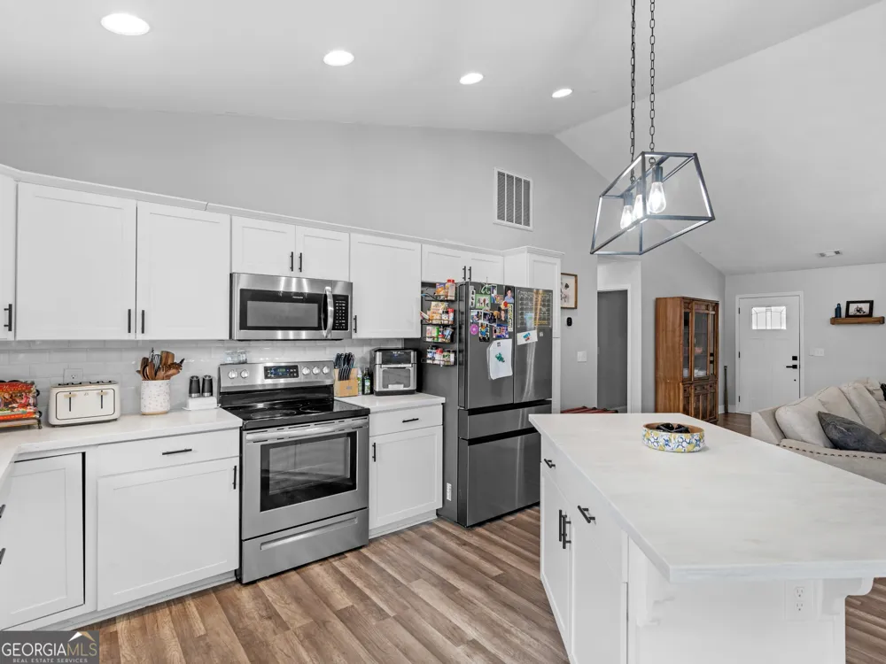 215 Almon AVE Tallapoosa, GA 30176