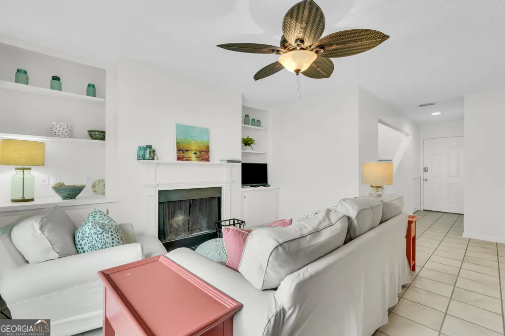 114 S Island Square DR St. Simons, GA 31522