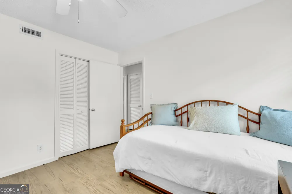 114 S Island Square DR St. Simons, GA 31522