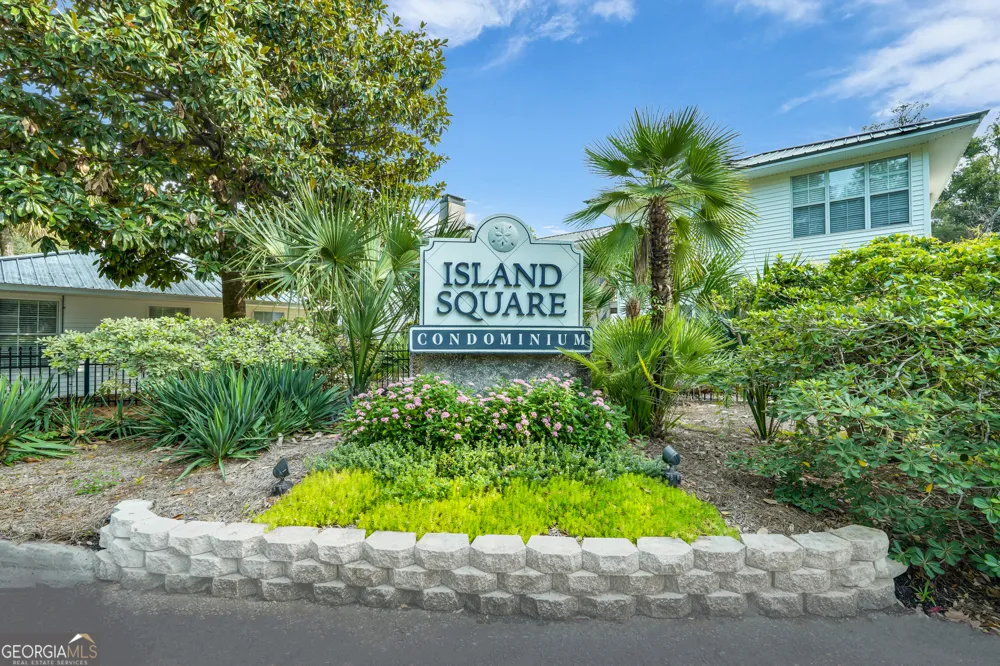 114 S Island Square DR St. Simons, GA 31522
