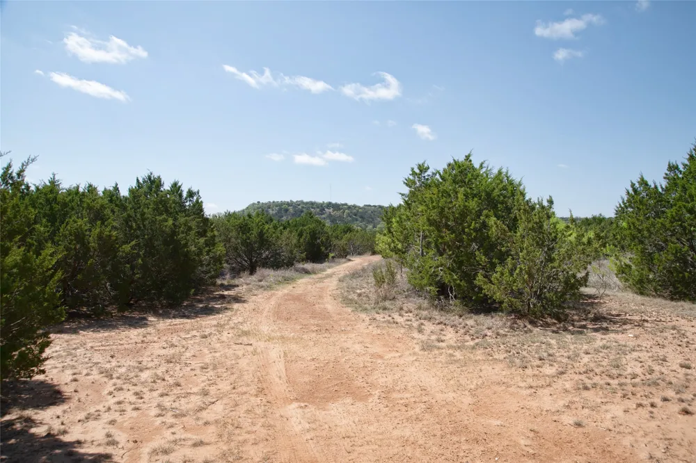 County RD 184 Ovalo, TX 79541