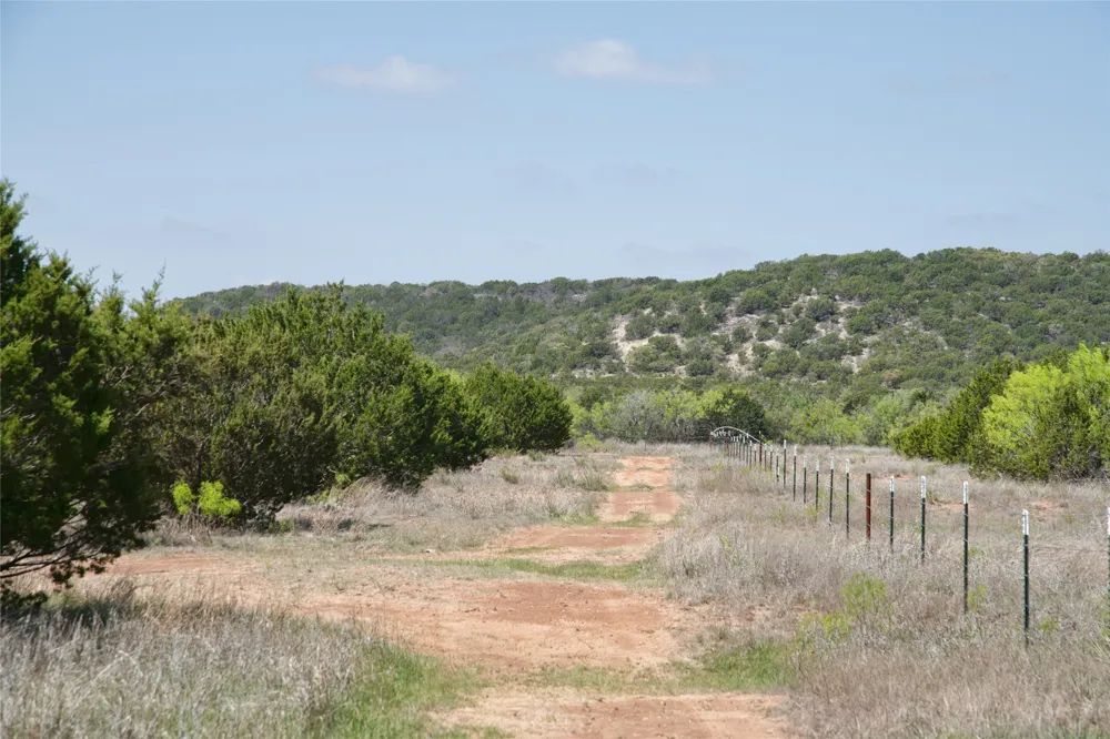 County RD 184 Ovalo, TX 79541