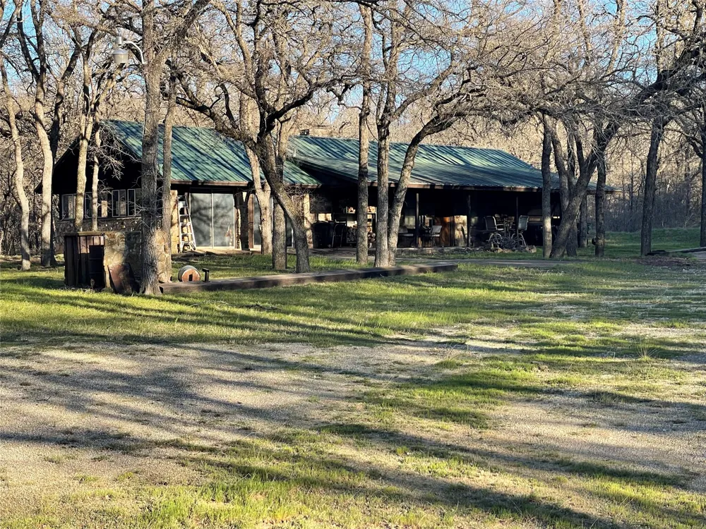 3141 Rogers Road Jacksboro, TX 76458