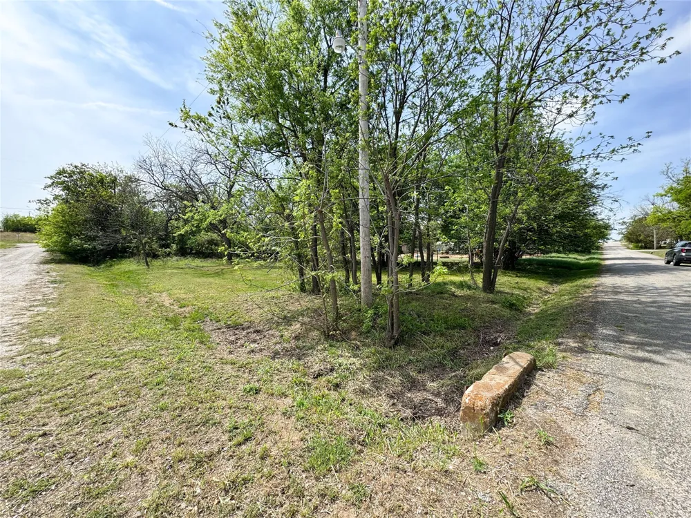 301 W 2nd Street Cisco, TX 76437