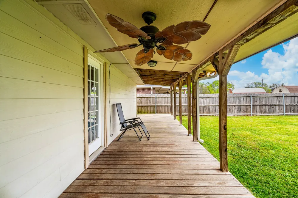 112 W Cedar Street Lone Oak, TX 75453