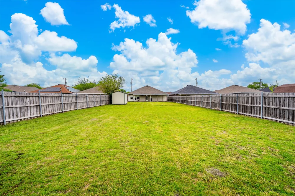 112 W Cedar Street Lone Oak, TX 75453