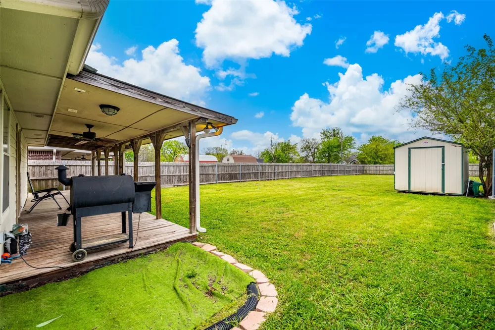 112 W Cedar Street Lone Oak, TX 75453