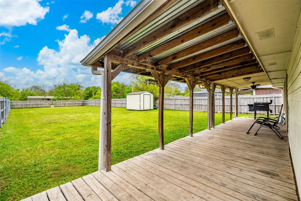 112 W Cedar Street Lone Oak, TX 75453