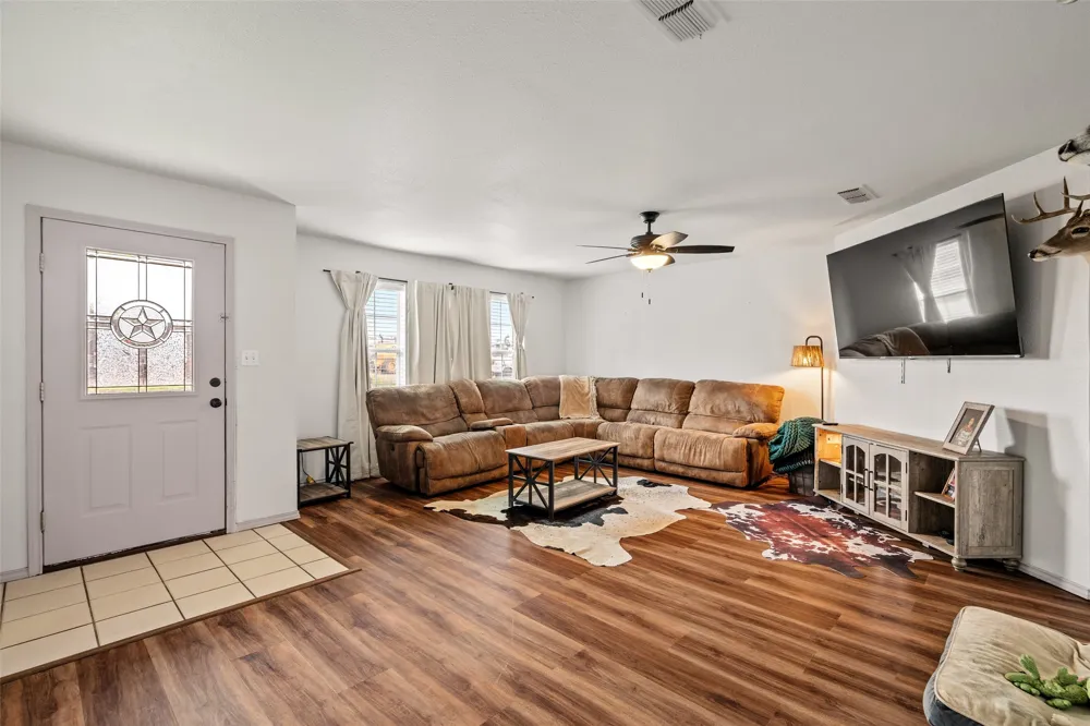 112 W Cedar Street Lone Oak, TX 75453