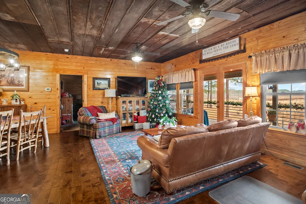 418 Oglesby Pond LN Portal, GA 30450