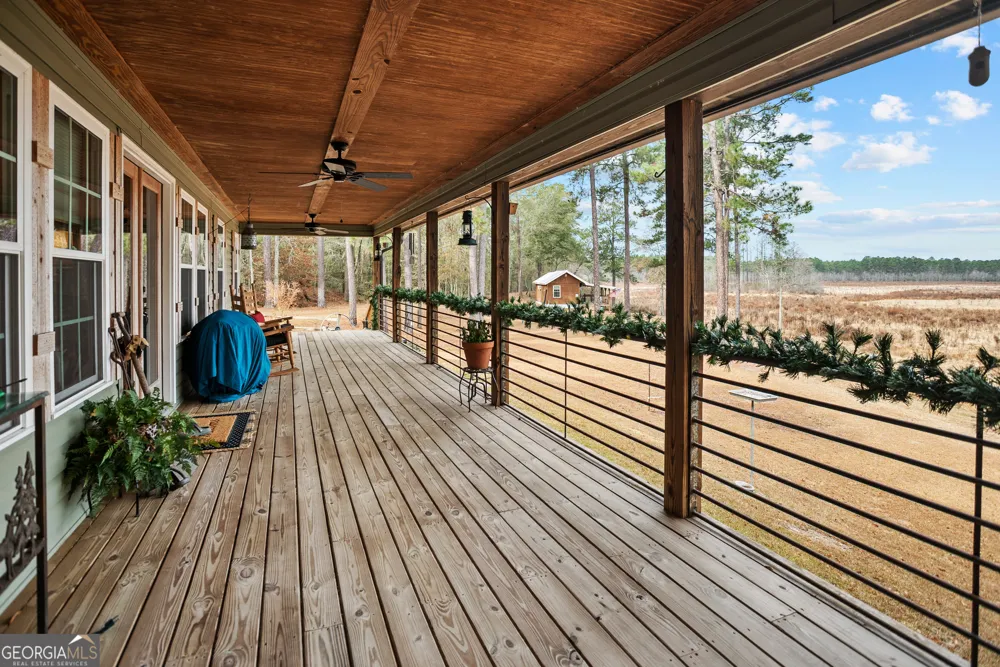 418 Oglesby Pond LN Portal, GA 30450