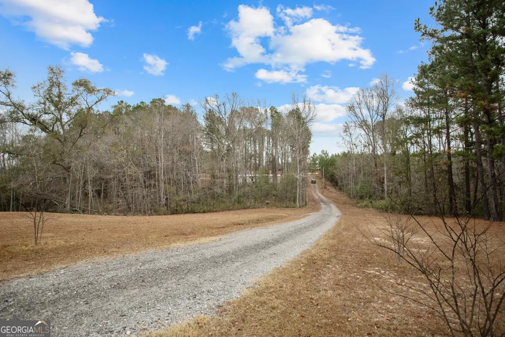 418 Oglesby Pond LN Portal, GA 30450