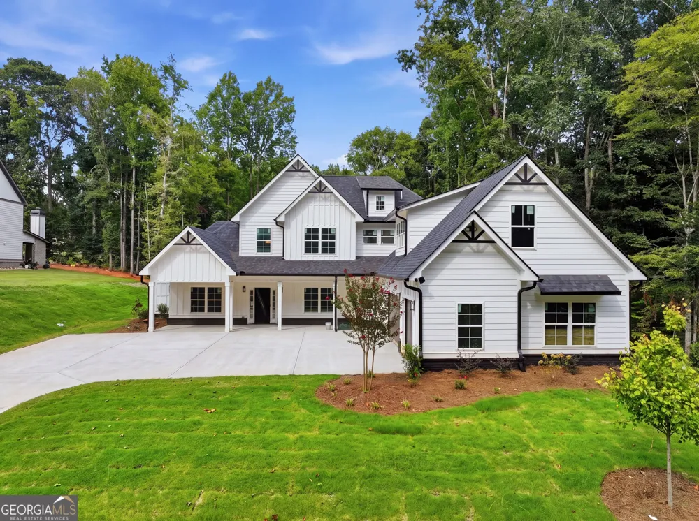 1444 Red Cedar RD Commerce, GA 30530