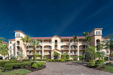 89 VIVANTE BOULEVARD #402