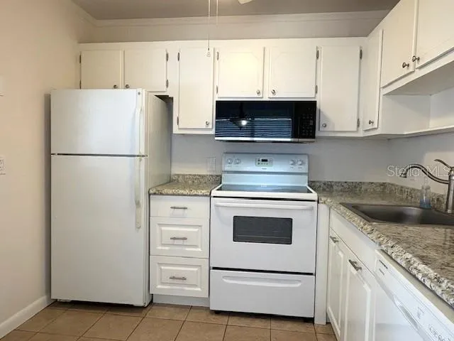 1901 ANDOVER WAY #38 Sun City Center, FL 33573