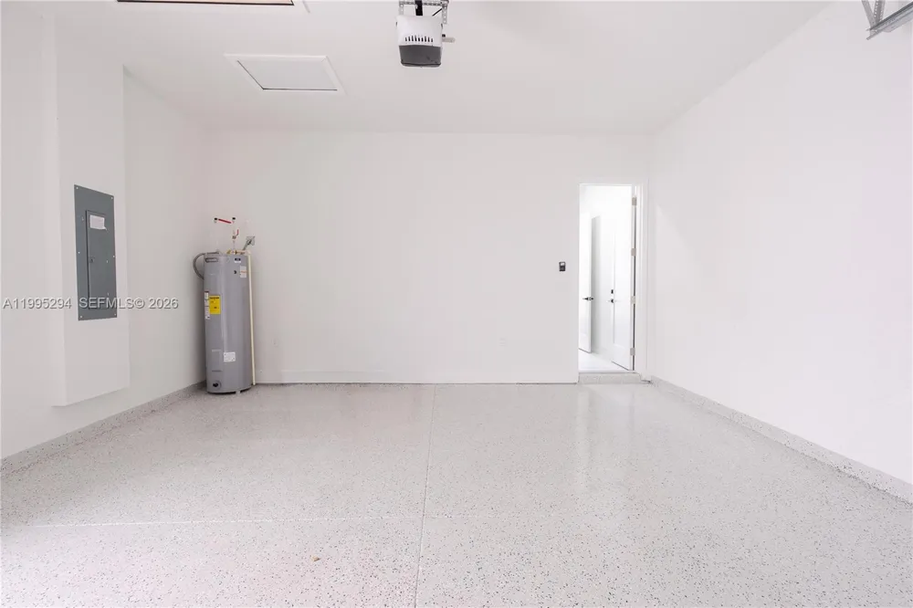 2834 NW 17TH PL Cape Coral, FL 33993