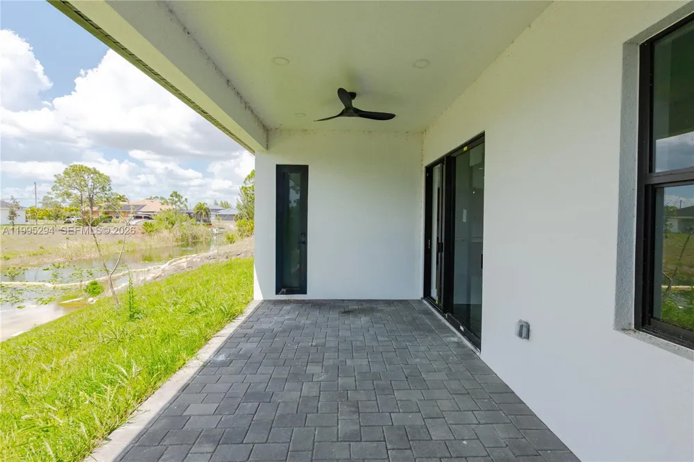 2834 NW 17TH PL Cape Coral, FL 33993