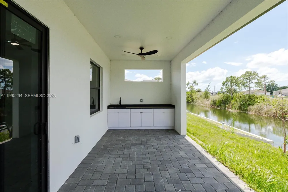 2834 NW 17TH PL Cape Coral, FL 33993