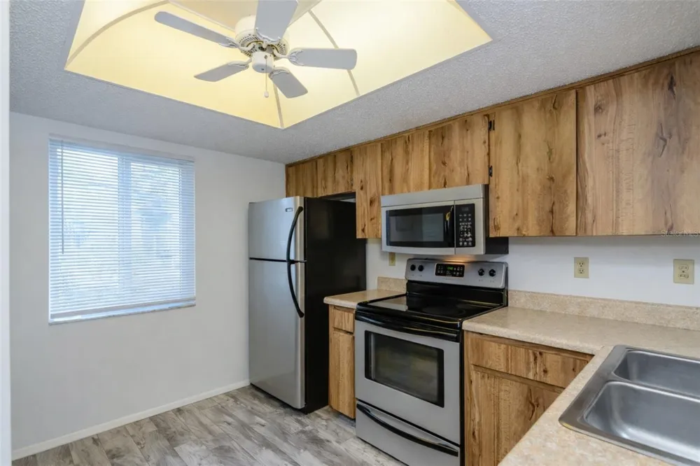 207 CYPRESS LANE Oldsmar, FL 34677