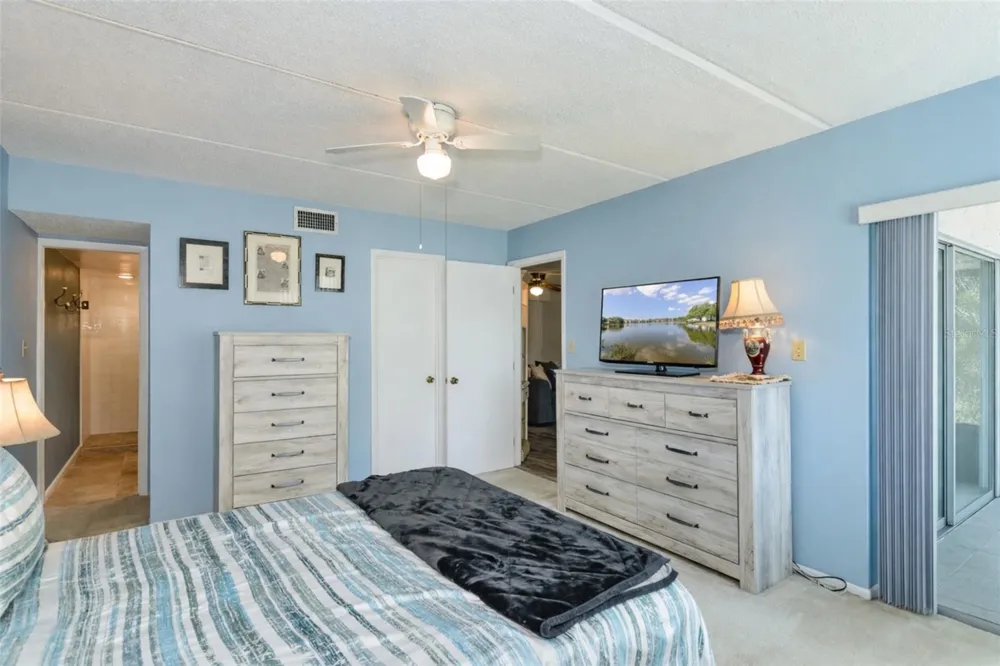 207 CYPRESS LANE Oldsmar, FL 34677