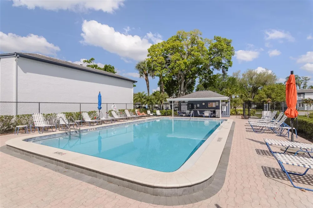 207 CYPRESS LANE Oldsmar, FL 34677