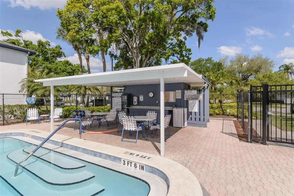 207 CYPRESS LANE Oldsmar, FL 34677
