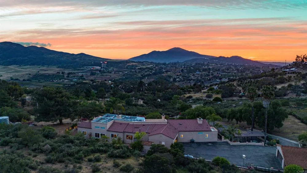 13613 Hillside Estates Drive Jamul, CA 91935