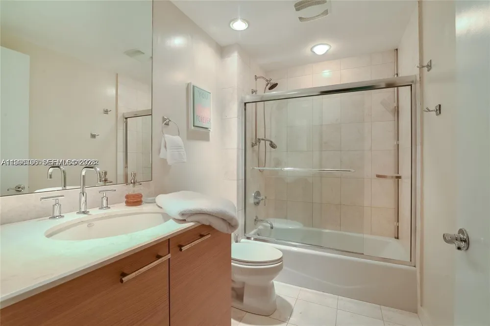 3535 S Ocean Dr #1006 Hollywood, FL 33019
