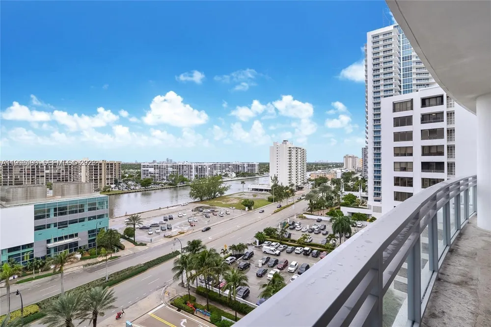 3535 S Ocean Dr #1006 Hollywood, FL 33019