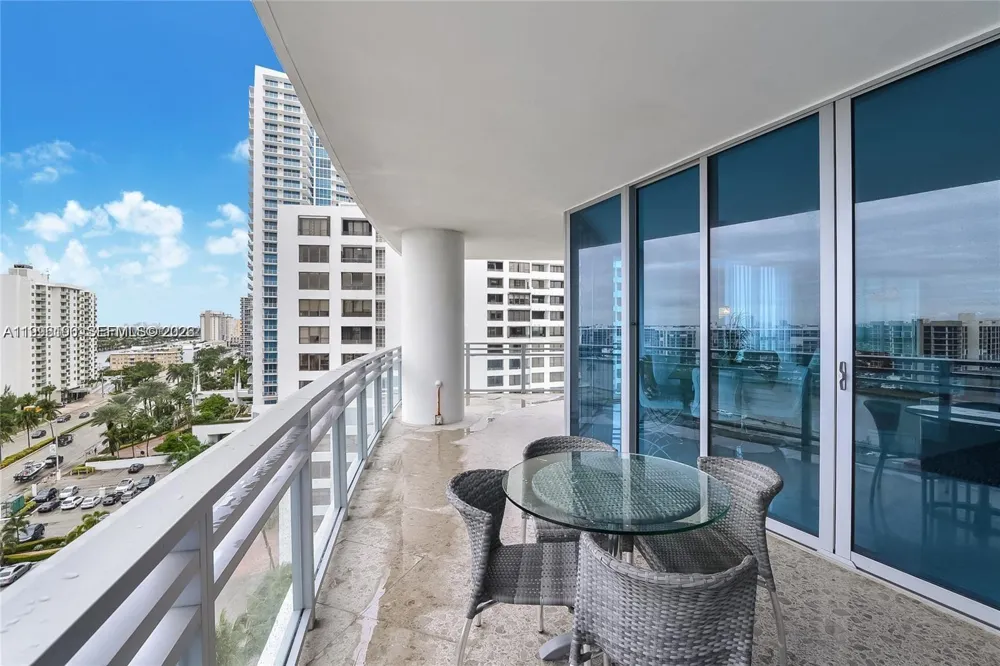 3535 S Ocean Dr #1006 Hollywood, FL 33019